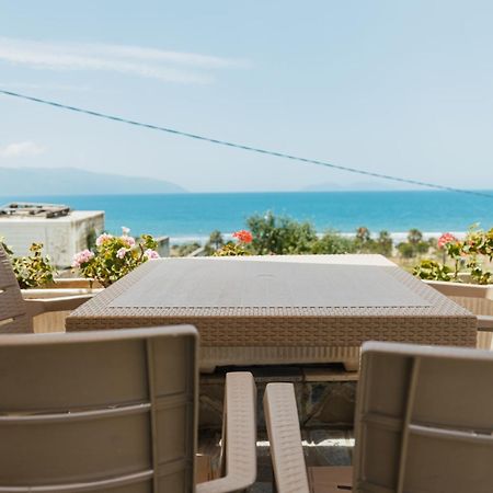Voyage Villa Vlorë Exteriör bild