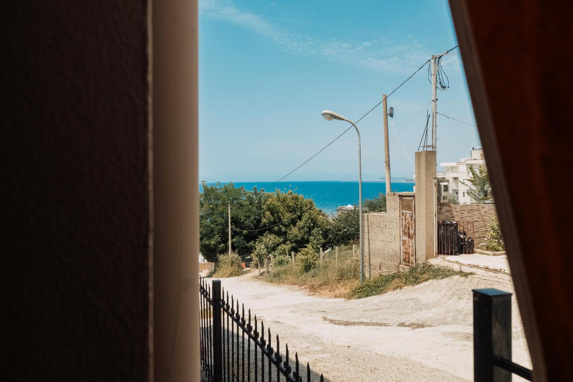 Voyage Villa Vlorë Exteriör bild