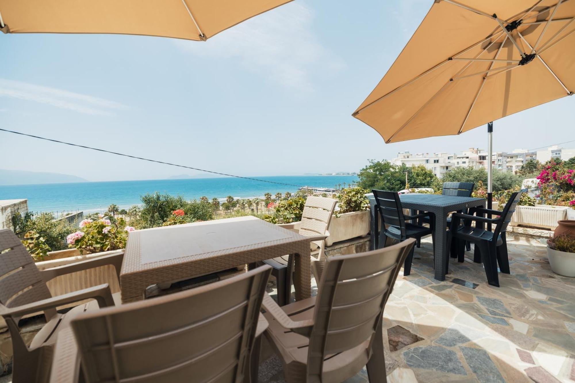 Voyage Villa Vlorë Exteriör bild