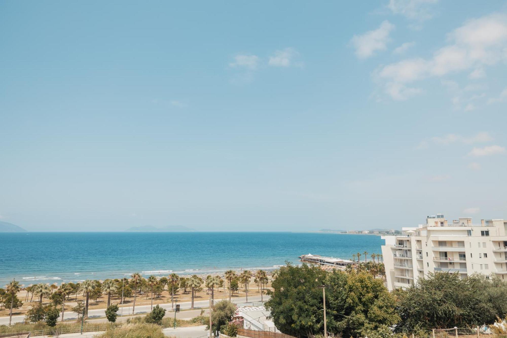 Voyage Villa Vlorë Exteriör bild